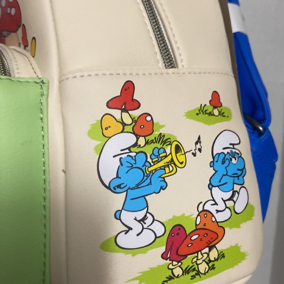 Loungefly Smurf🎒Bag+Papa Smurf♥️PEZ+Hefty keychain - Picture 6 of 8